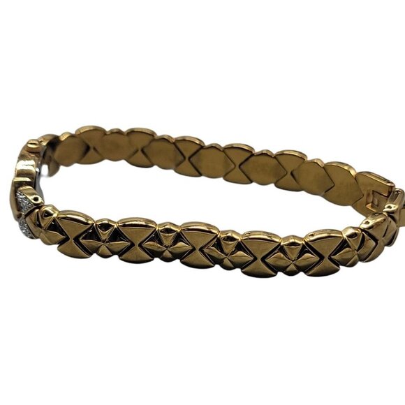 Bulova Ladies Diamond Bow Watch Gold Plated 15mm Silver Tone Dial 7" Band Quartz - Picture 10 of 16